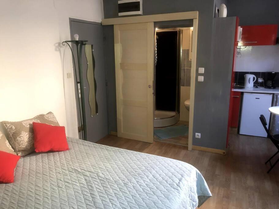 Jolie Studio Dans Le Centre Historique De Narbonne Apartment Exterior photo